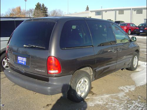 Dodge Caravan 1997 photo 1