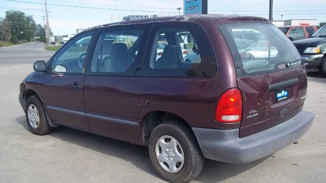 Dodge Caravan 1998 photo 3