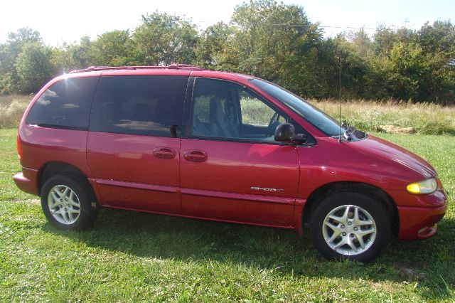 Dodge Caravan 1998 photo 2