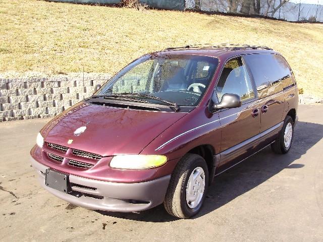 Dodge Caravan SE MiniVan