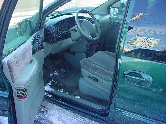 Dodge Caravan 1999 photo 1