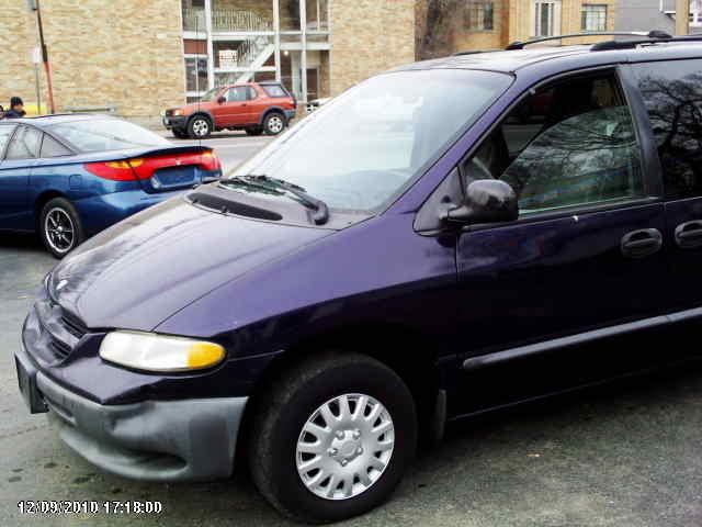 Dodge Caravan 1999 photo 2