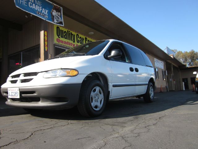 Dodge Caravan 2000 photo 1