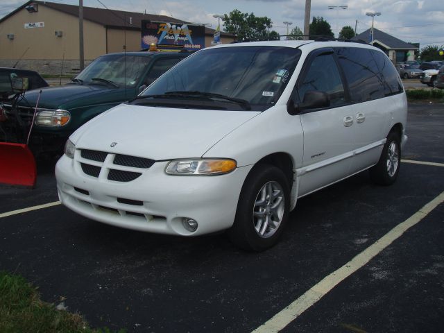 Dodge Caravan 2000 photo 1