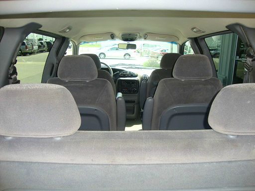 Dodge Caravan 2000 photo 2