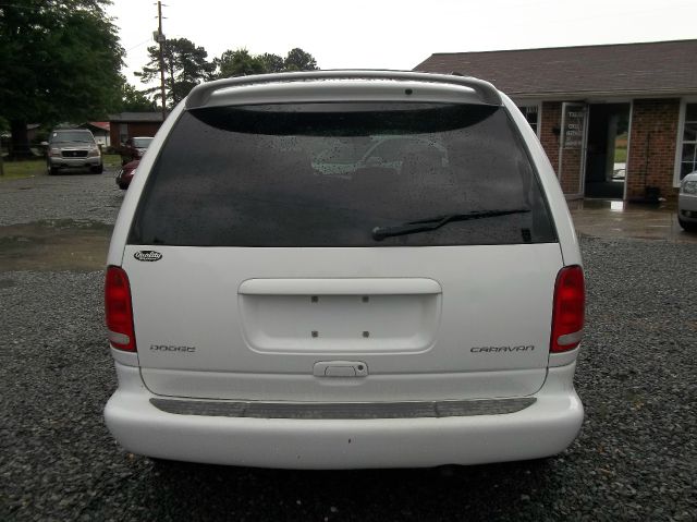 Dodge Caravan 2000 photo 3