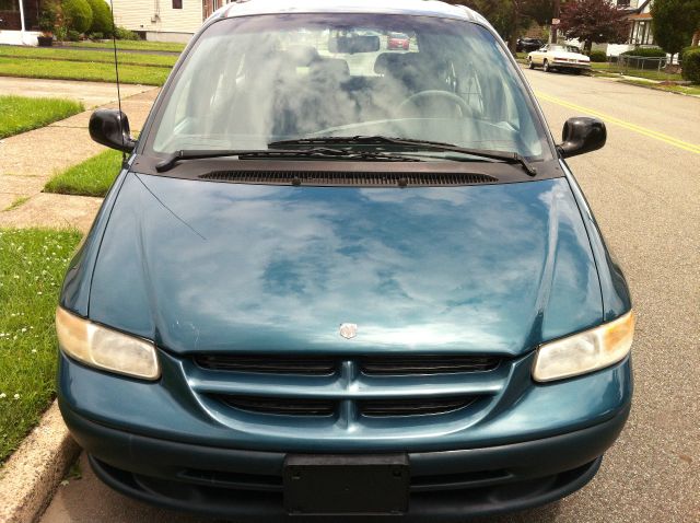 Dodge Caravan 2000 photo 3