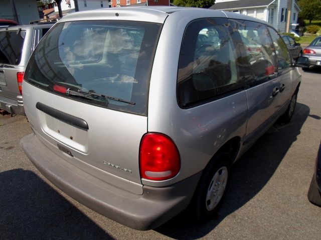 Dodge Caravan 2000 photo 2