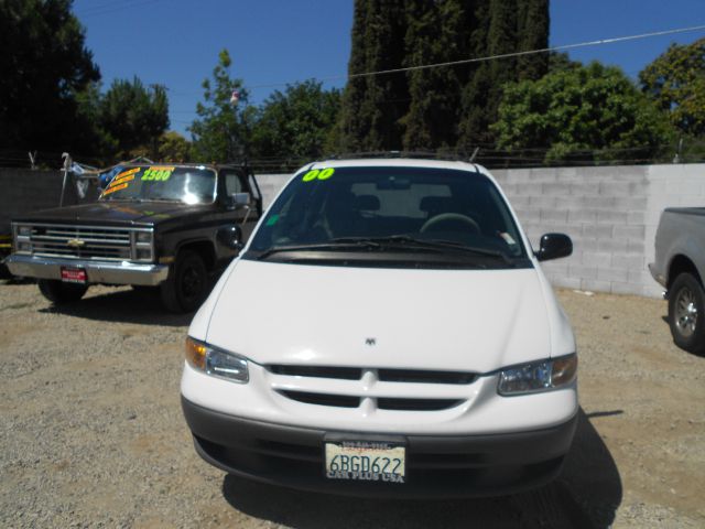 Dodge Caravan 2000 photo 3