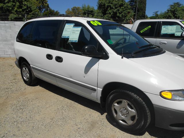 Dodge Caravan 2000 photo 4