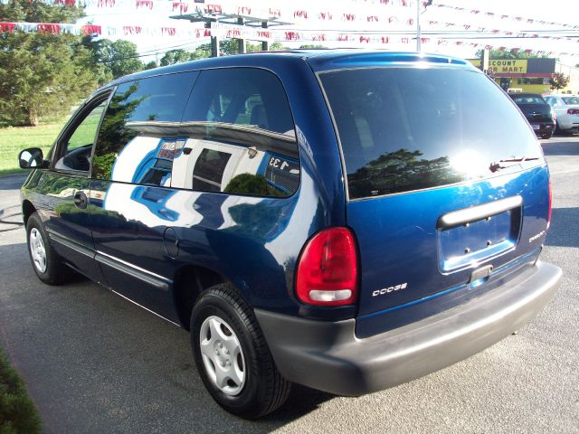 Dodge Caravan 2000 photo 13