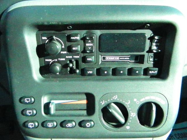 Dodge Caravan 2000 photo 9