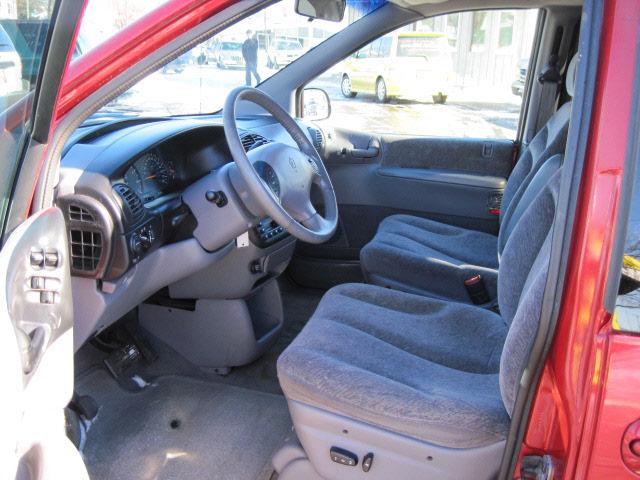 Dodge Caravan 2000 photo 4