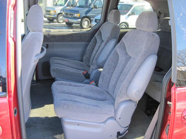 Dodge Caravan 2000 photo 5