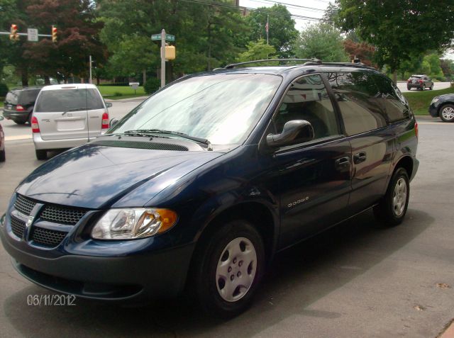 Dodge Caravan 2001 photo 3