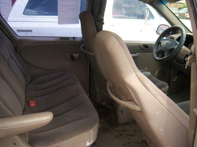 Dodge Caravan SE MiniVan