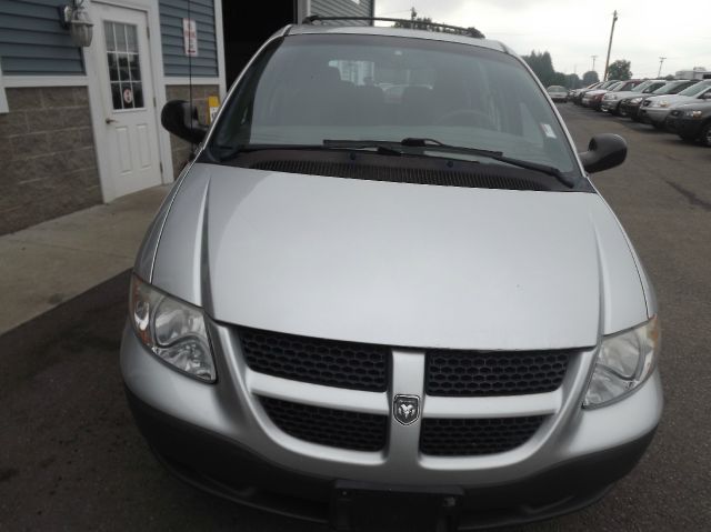 Dodge Caravan 2001 photo 2