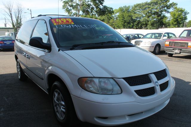 Dodge Caravan 2001 photo 2