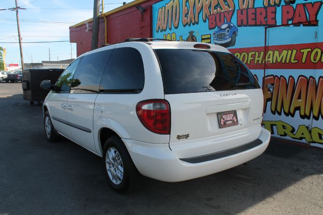 Dodge Caravan 2001 photo 8