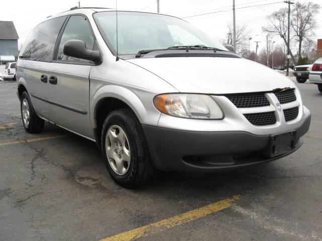 Dodge Caravan 2001 photo 2