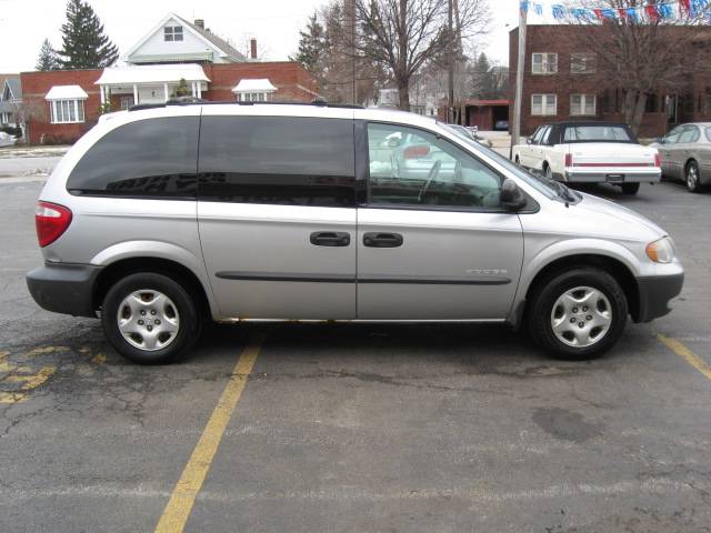 Dodge Caravan 2001 photo 3