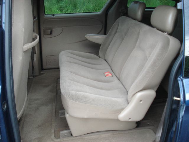 Dodge Caravan 2001 photo 4