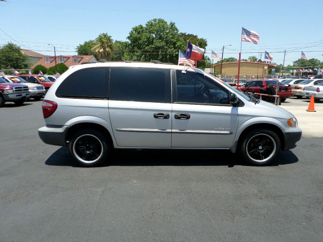 Dodge Caravan 2001 photo 18