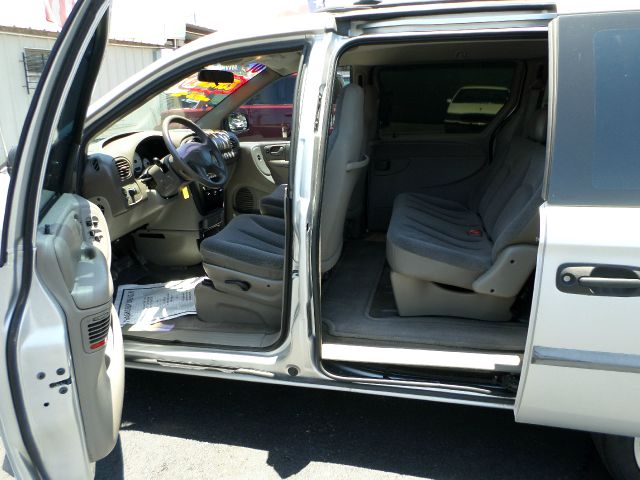 Dodge Caravan 2001 photo 19