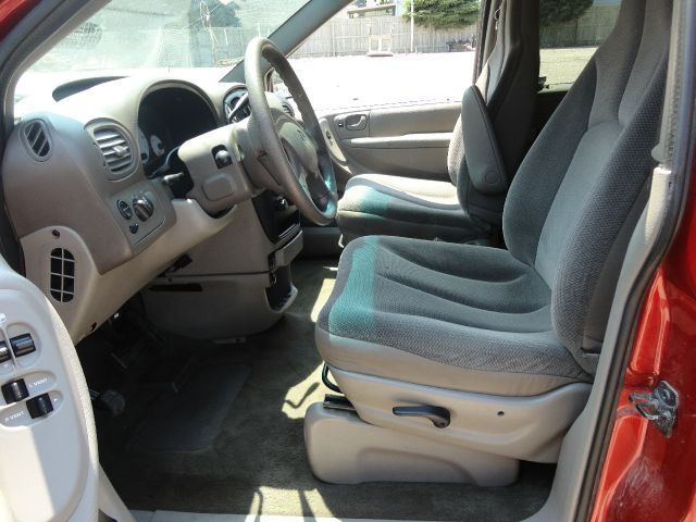 Dodge Caravan 2001 photo 3