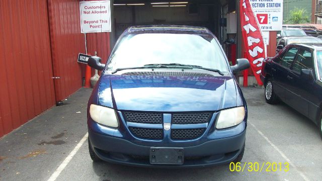 Dodge Caravan 2001 photo 2