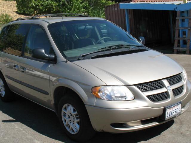 Dodge Caravan 2002 photo 1