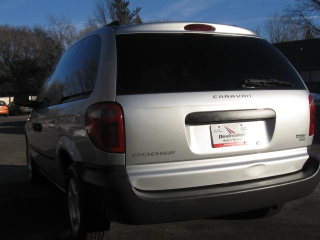 Dodge Caravan 2002 photo 3