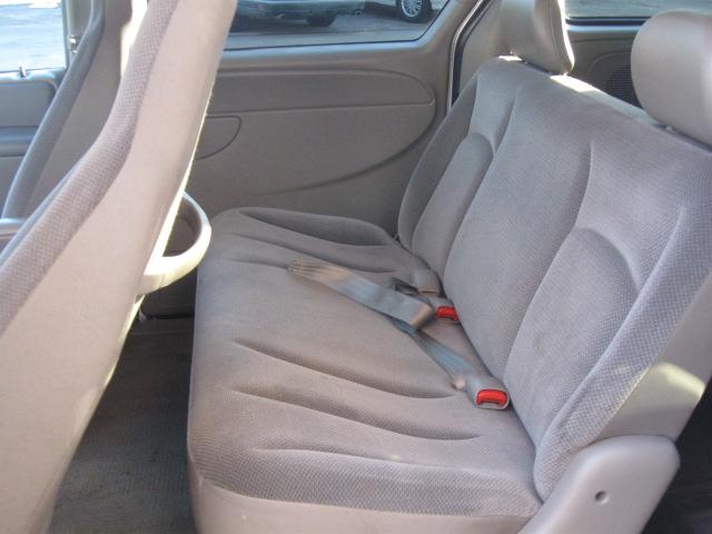 Dodge Caravan 2002 photo 4