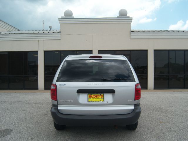 Dodge Caravan 2002 photo 2