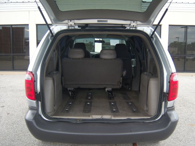 Dodge Caravan 2002 photo 22