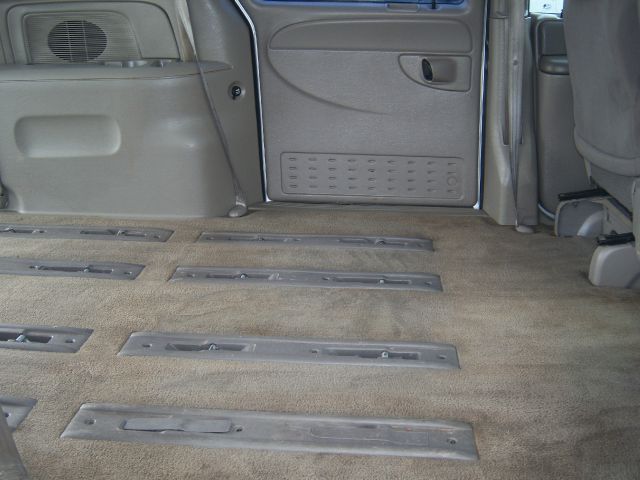 Dodge Caravan 2002 photo 24