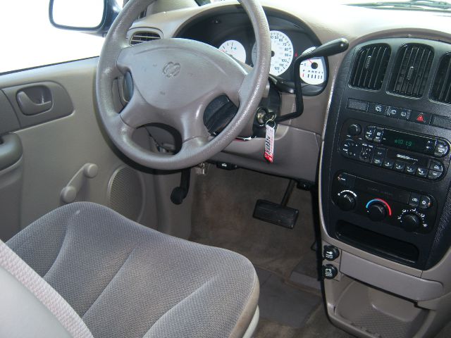 Dodge Caravan 2002 photo 27