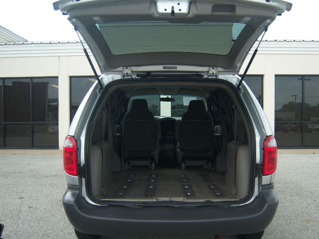 Dodge Caravan 2002 photo 28