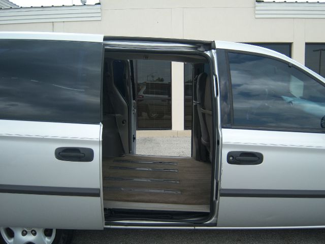 Dodge Caravan 2002 photo 30