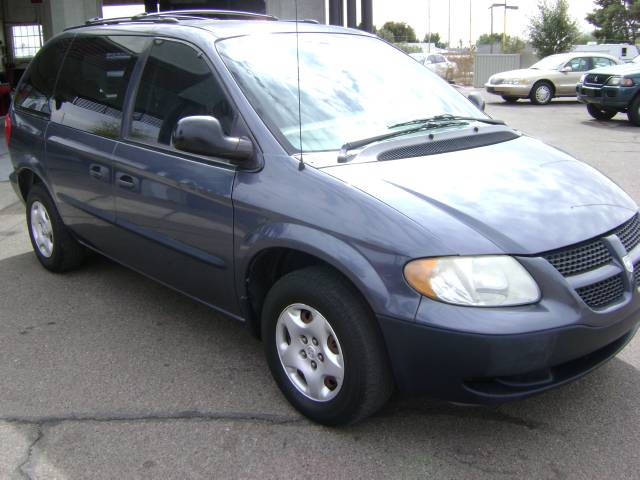 Dodge Caravan 2002 photo 1