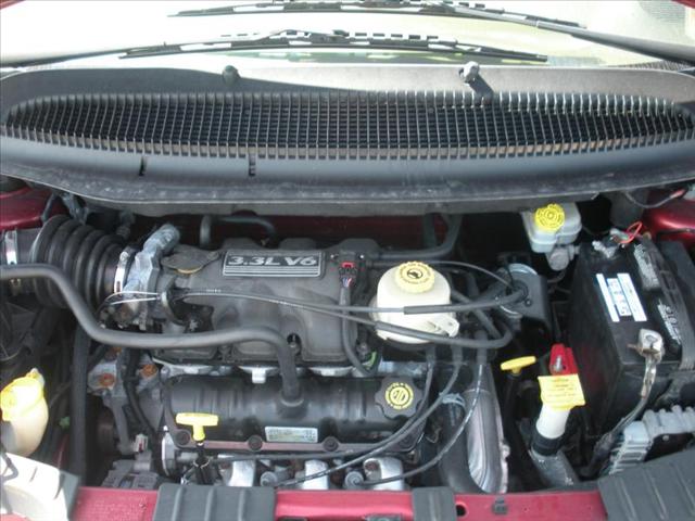 Dodge Caravan 2002 photo 2