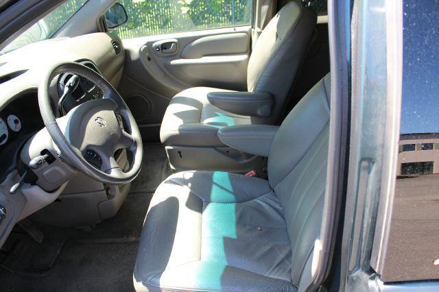 Dodge Caravan 2002 photo 12