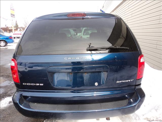 Dodge Caravan 2002 photo 2