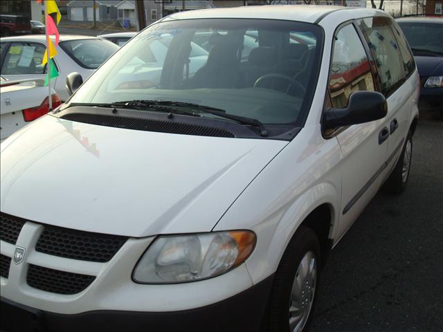 Dodge Caravan 2002 photo 2