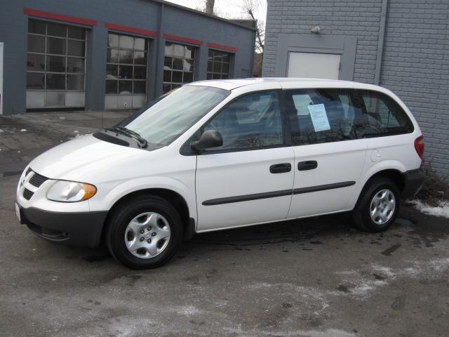 Dodge Caravan 2002 photo 2