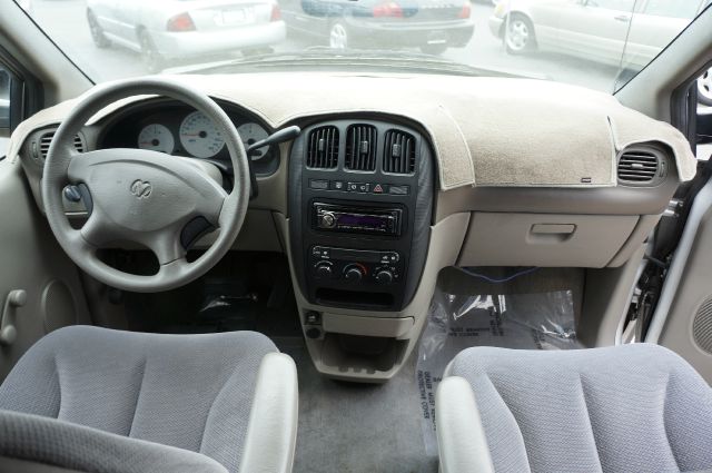 Dodge Caravan 2002 photo 1