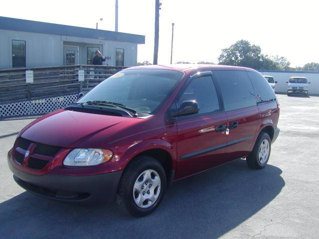 Dodge Caravan 2002 photo 2