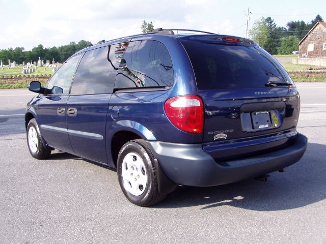 Dodge Caravan 2002 photo 2