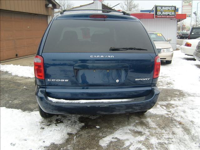 Dodge Caravan 2002 photo 2