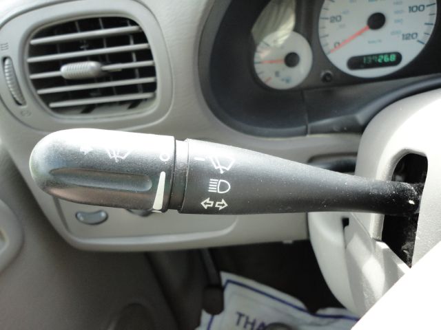 Dodge Caravan 2002 photo 30